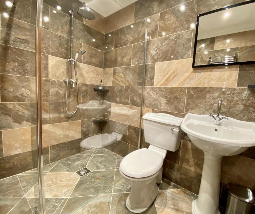 Bridgemill Motel Гървън Екстериор снимка